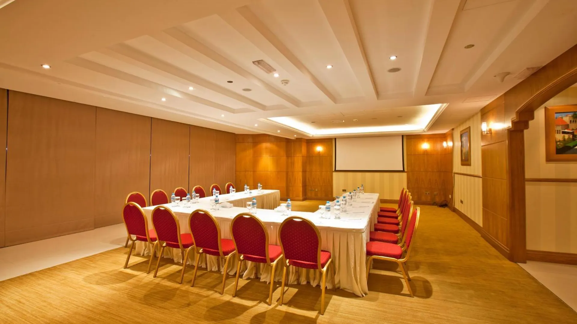דובאי Social Hotel