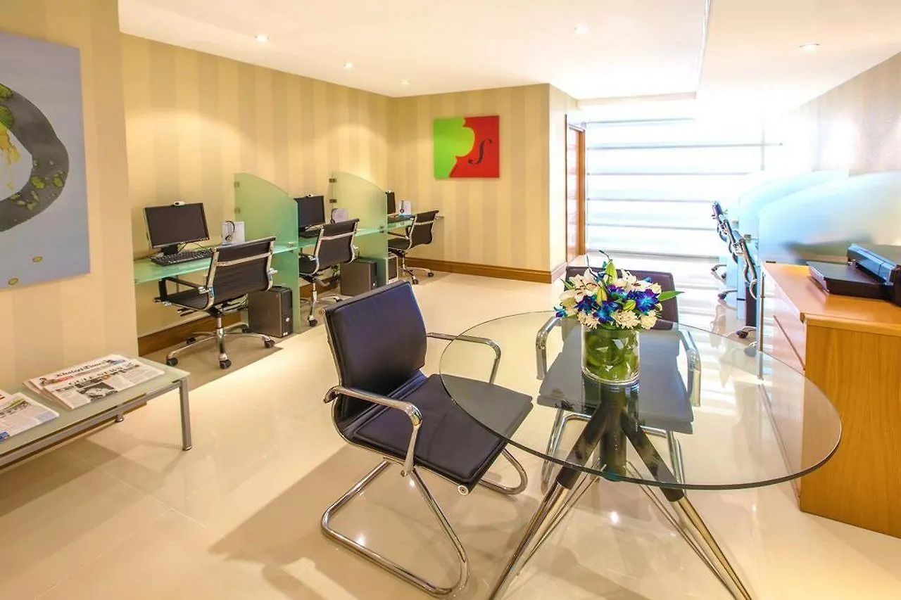 דובאי Social Hotel